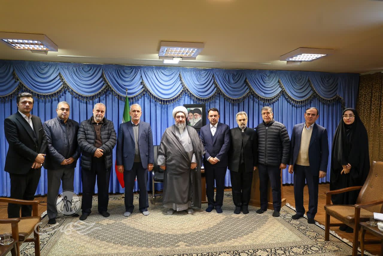 دیدار اعضای هیئت مدیره و امنای موسسه خیریه فرزندان رحمت با امام جمعه تبریز